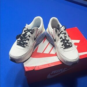 Nike air max baseball edition, women’s size 10